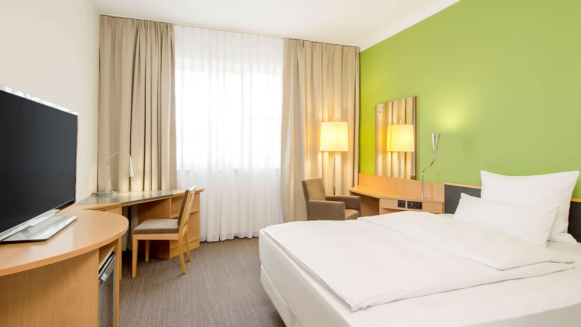 Nh Muenchen Messe Hotel 4*, Munich Germany
